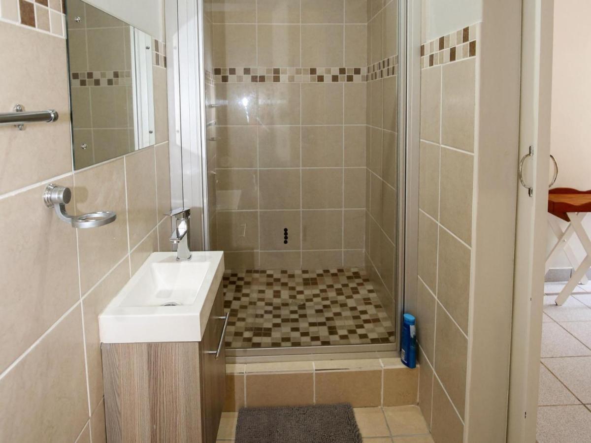 Farm View Guest House Ист-Лондон Экстерьер фото
