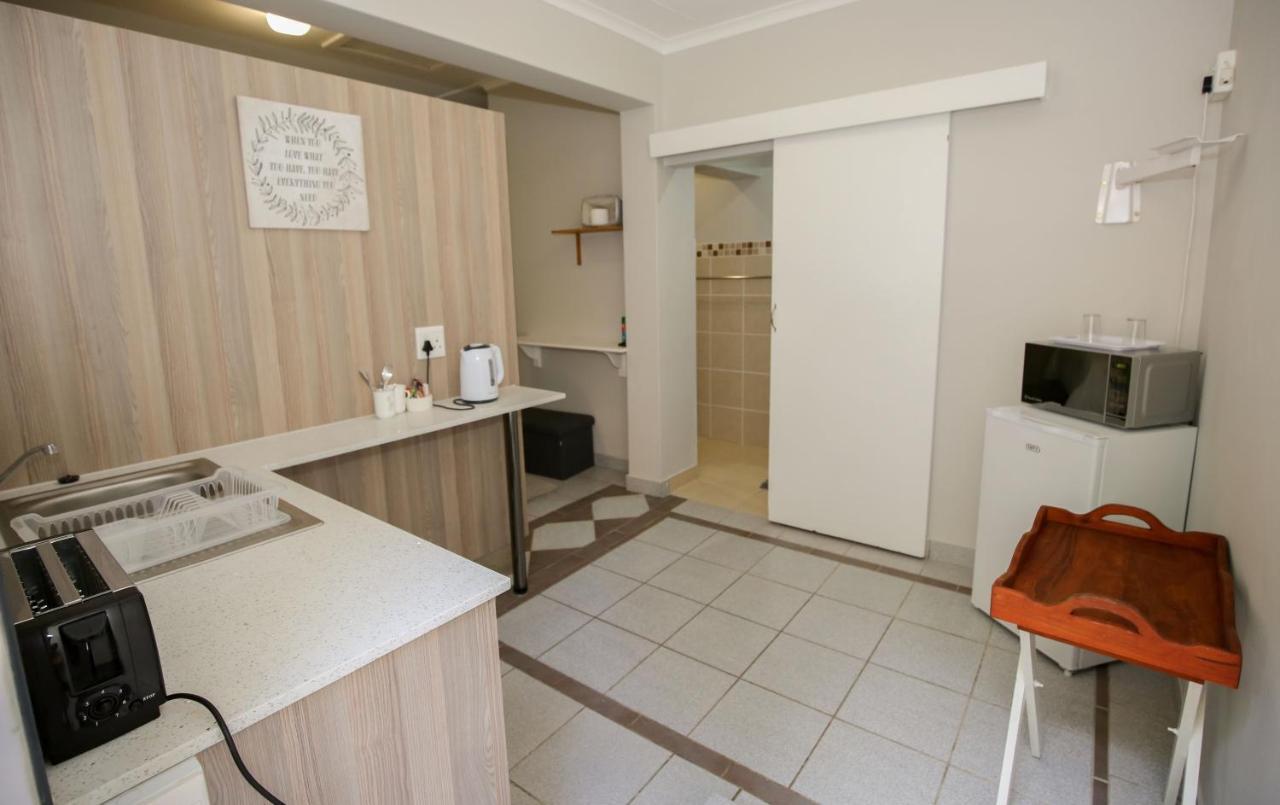 Farm View Guest House Ист-Лондон Экстерьер фото